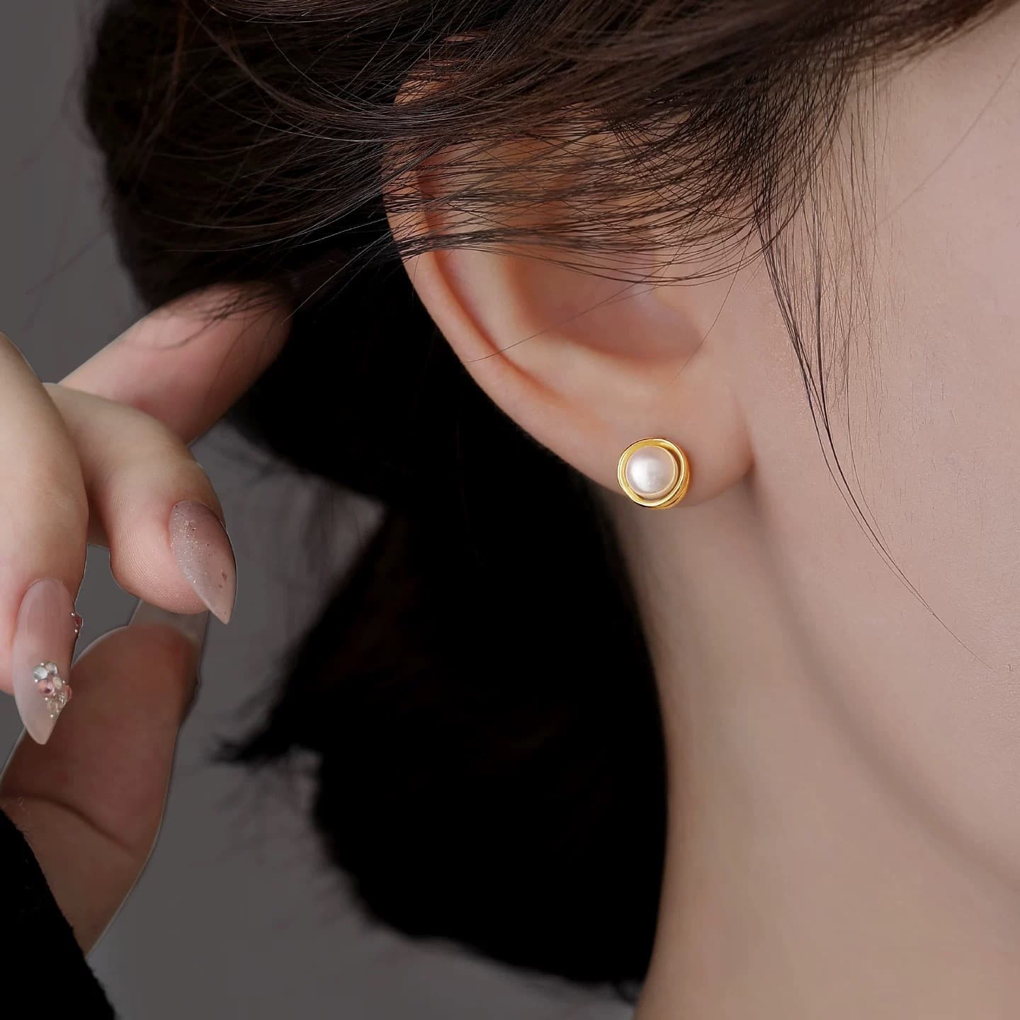 Freshwater Pearl Silver Needle Earrings