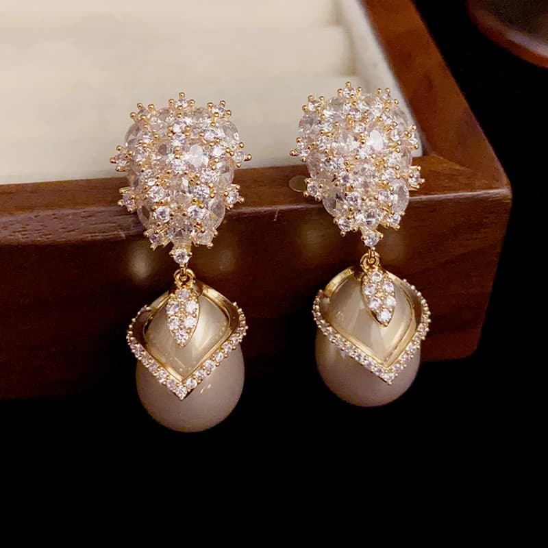 Ladies Retro High-grade Earrings