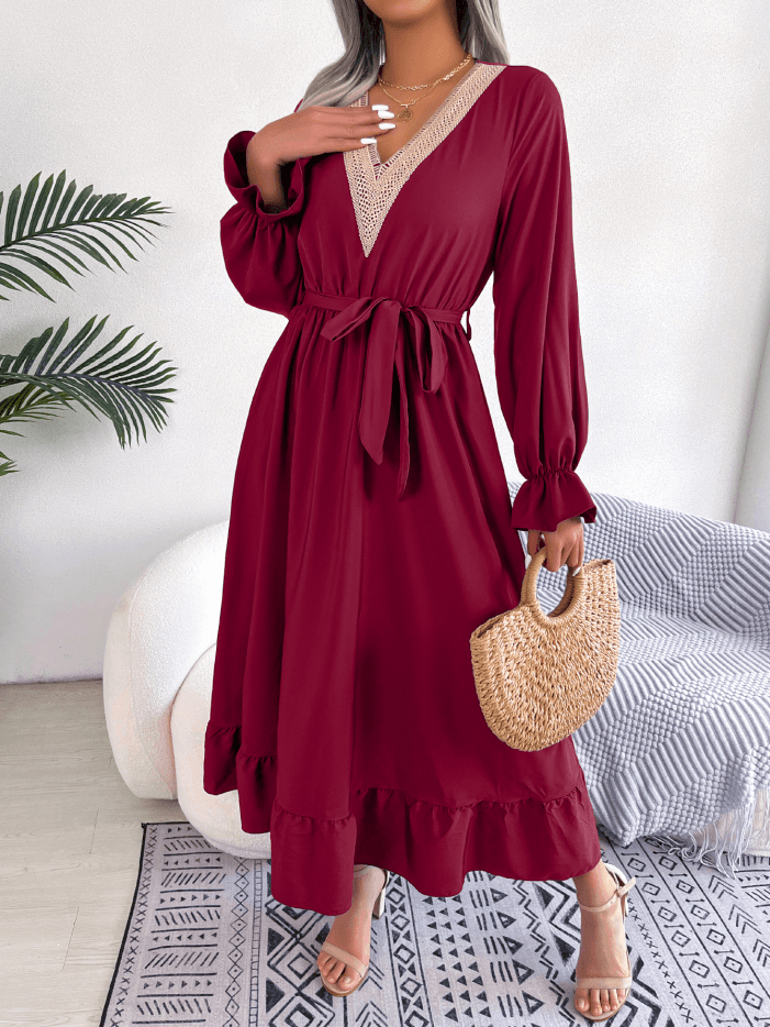 Women's Elegant V-Neck Lace Waist-Defined Hem Ruffle Maxi Dress