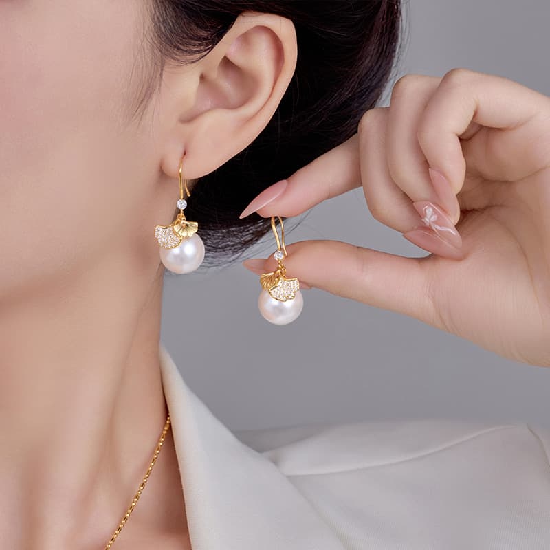 Gold-plated Ginkgo Biloba Zircon Earrings