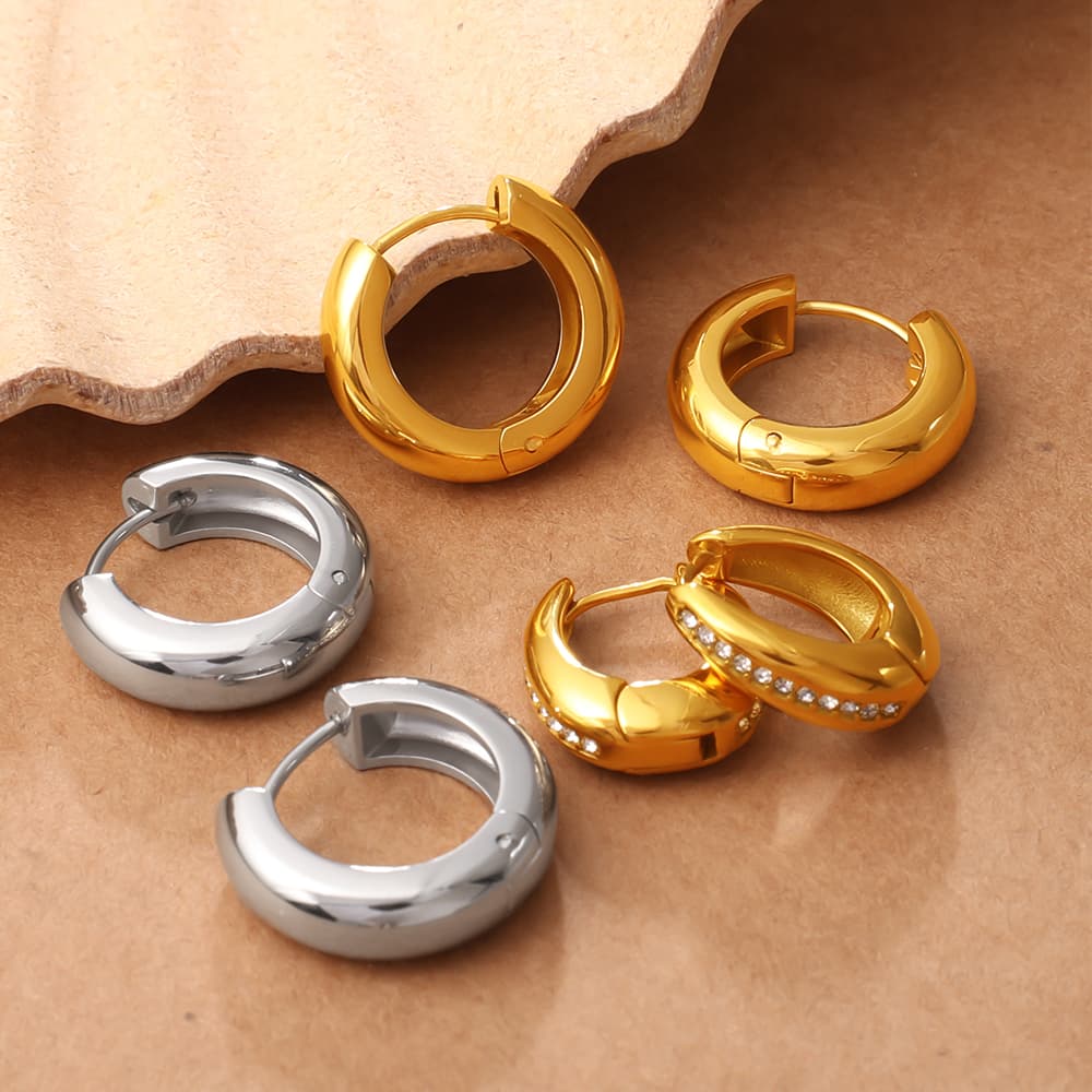 Classic Korean Style, Simple And Smooth Plain Hoop Earrings, High-end Minimalist Titanium Steel And Stainless Steel Clip-on Earrings, Minimalist And Petite Women's Earrings