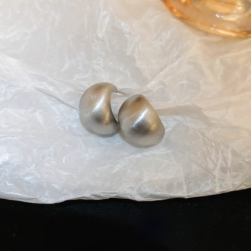 Silver Needle Circular Hoop Stud Earrings Elegant Cold Style Daily Fashion Earrings