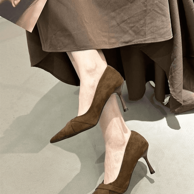 2025 Fall New French Retro Suede Pointed-Toe Stiletto Pumps For Women